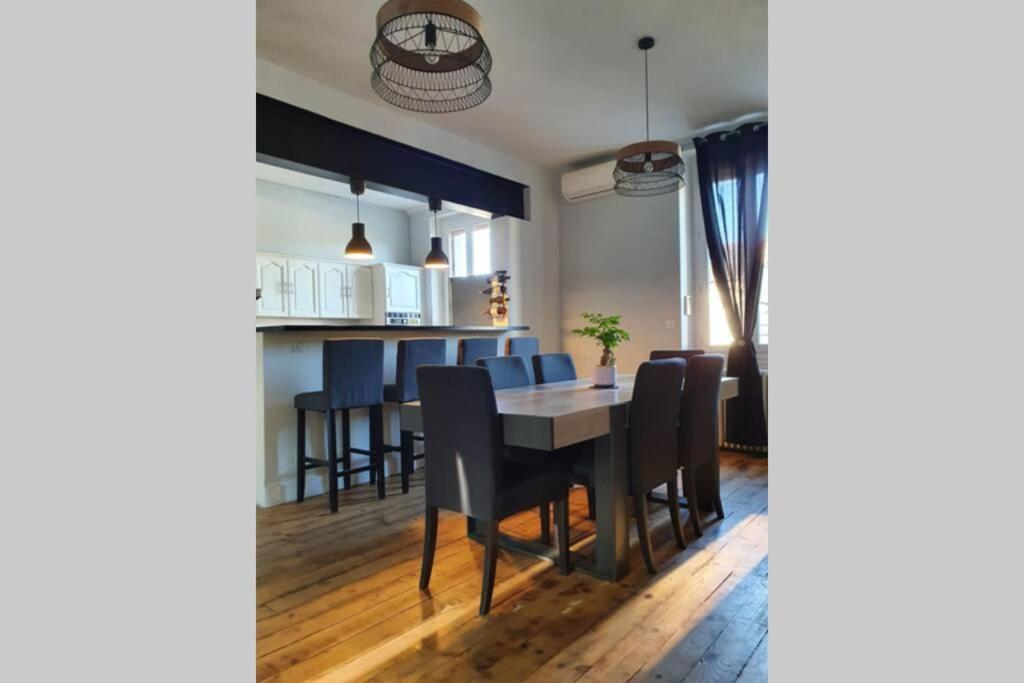 Appartement Spacieux, Wifi ,Cafe A Volonte Blaye-Les-Mines Eksteriør billede